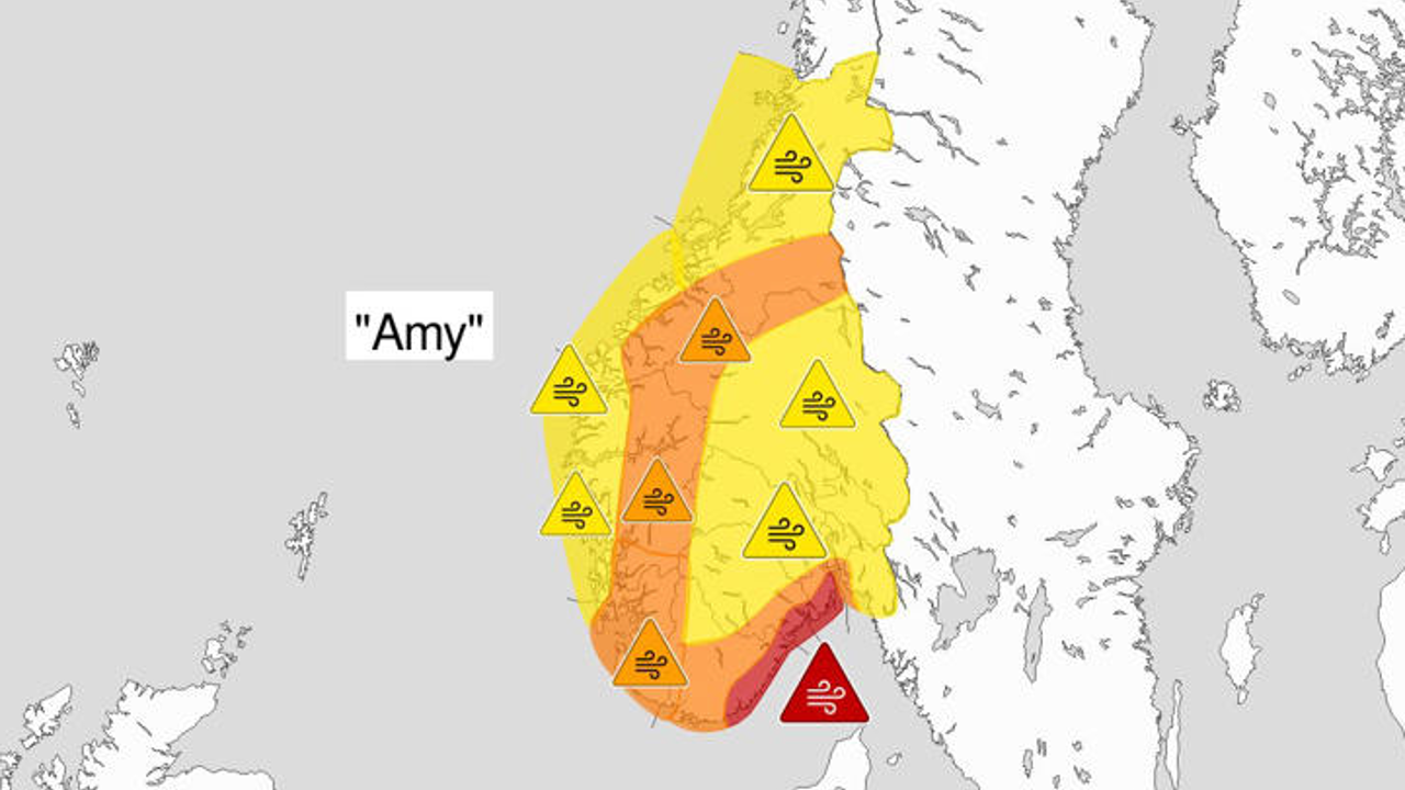 Ekstremværet «Amy» er ventet å treffe hardt fredag kveld langs kysten av Sør- og Øst-Norge.