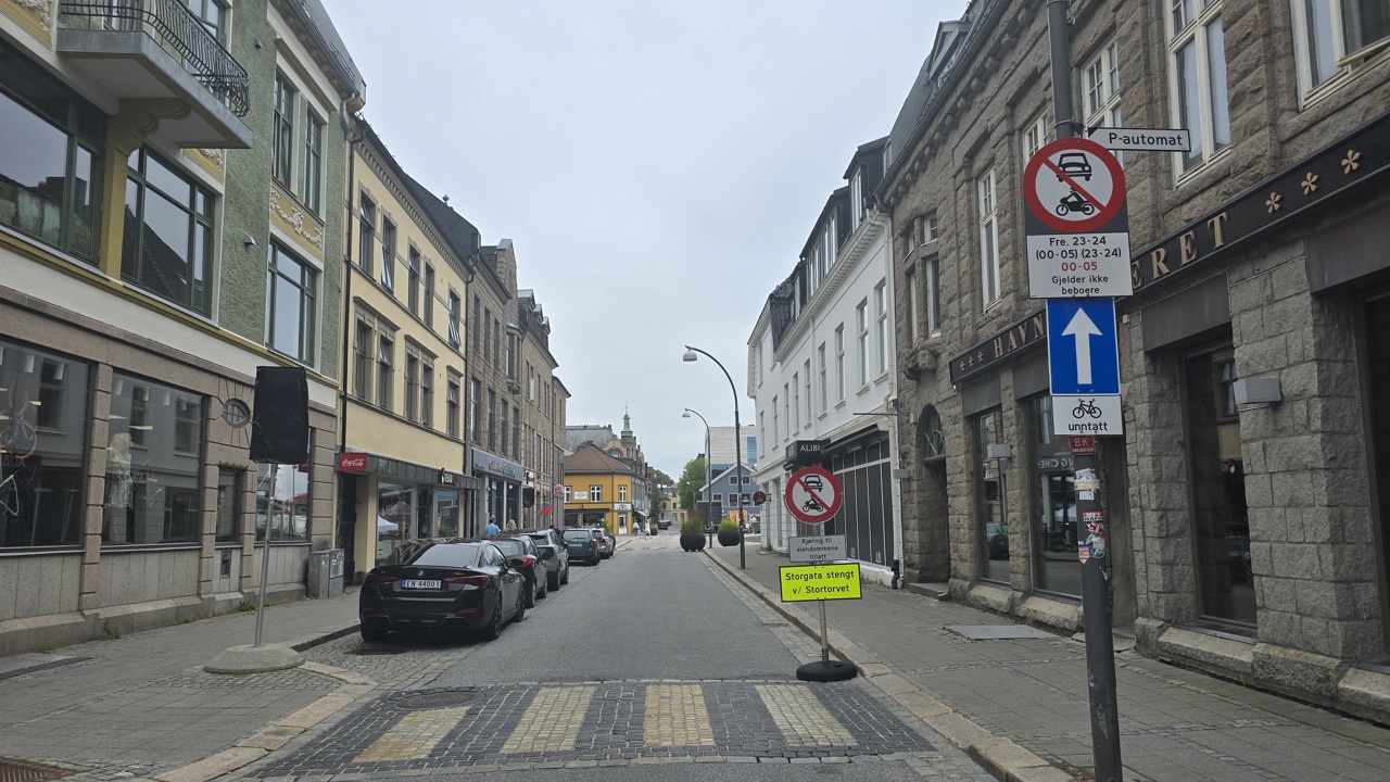 Innkjøring og parkering forbudt i Storgata fra Hollendergata