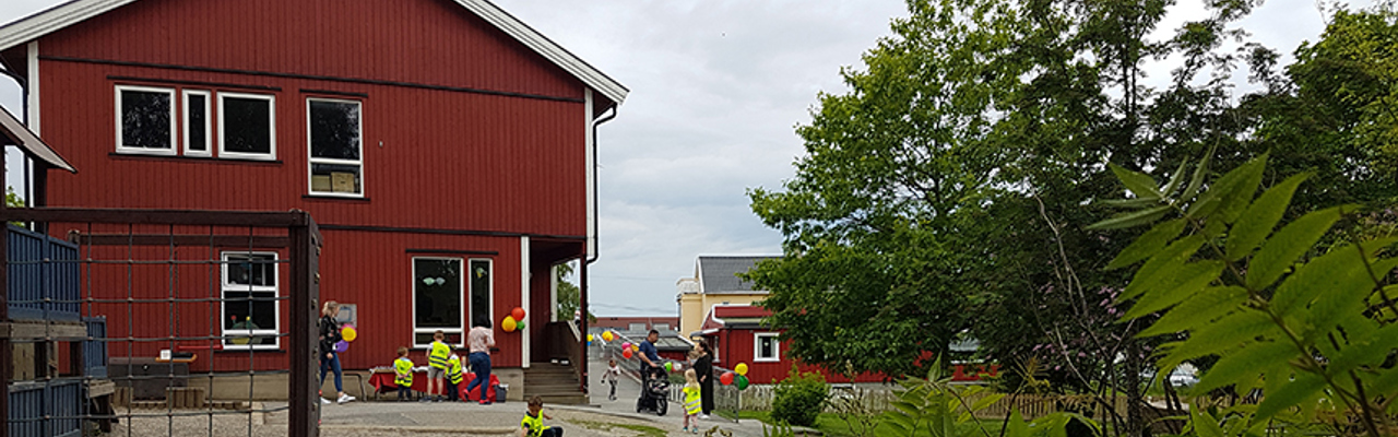 Gressvik barnehag tatt fra hovedinngangen
